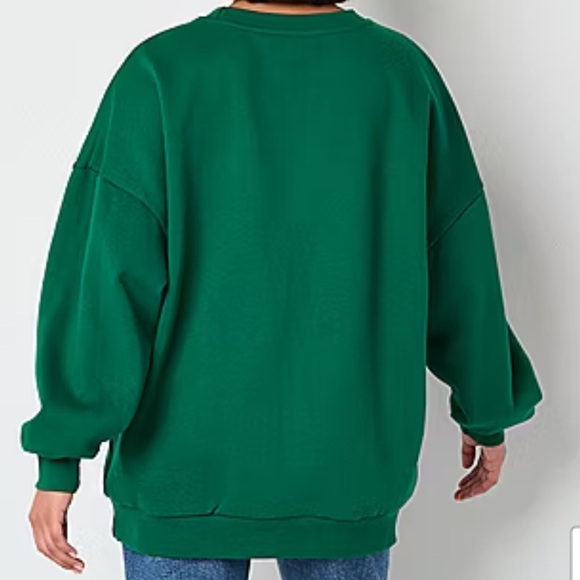 ❌🛑SOLD🛑❌ on ♏️Star Wars Oversized Baby Yoda Sweatshirt - Picture 8 of 9